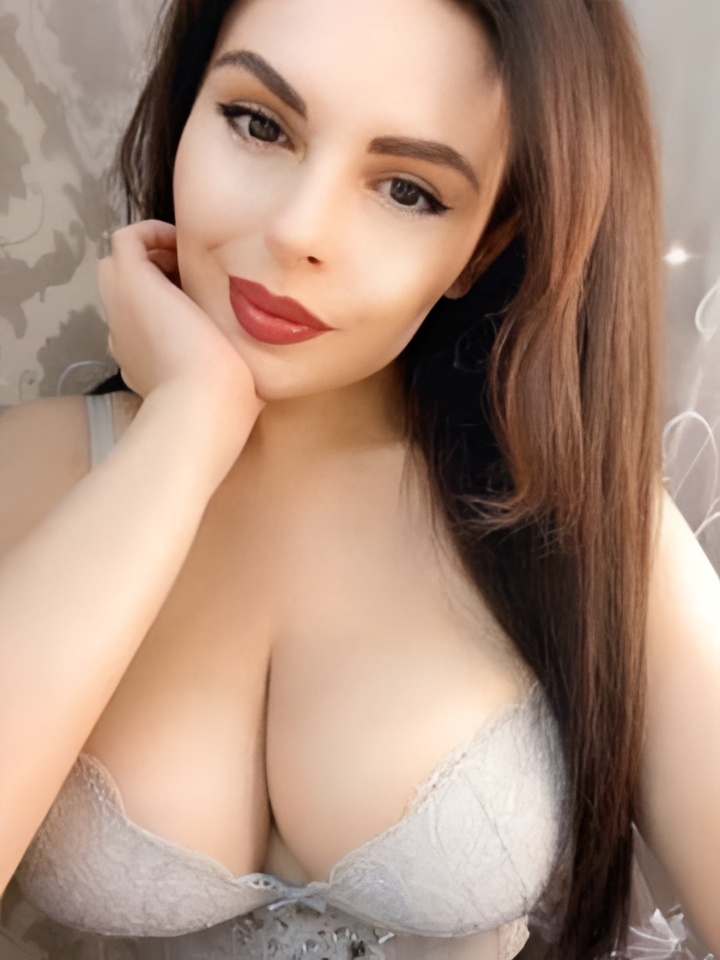 Наташа привлекальеная девушка из Джанкой цена от 2500 руб