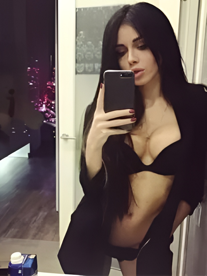 Нелли привлекальеная девушка из Джанкой цена от 4000 руб