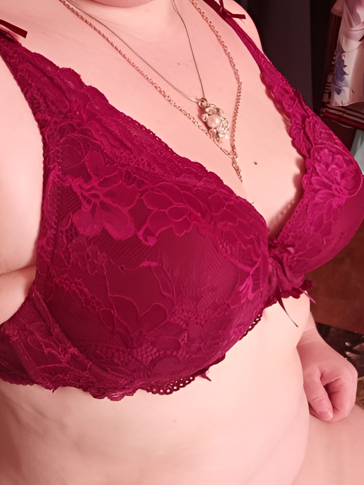 София привлекальеная девушка из Джанкой цена от 10000 руб