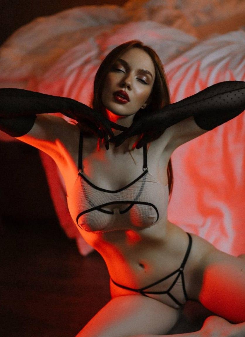 Лиля привлекальеная девушка из Джанкой цена от 6000 руб