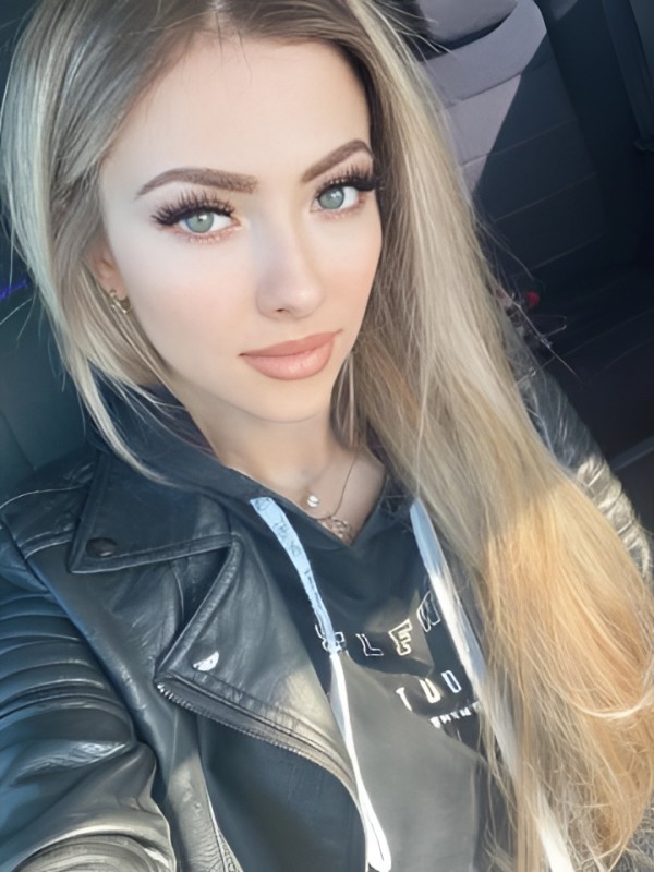 Елена привлекательная девушка из Джанкой цена от 4000 руб