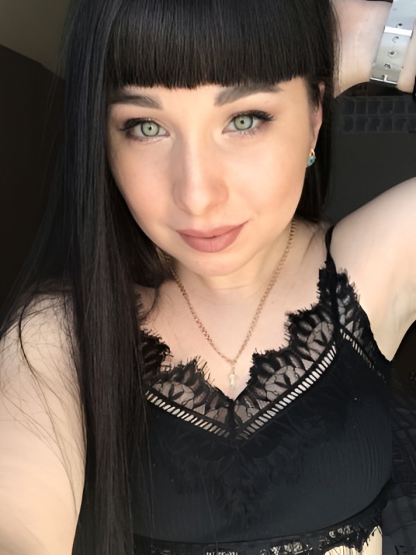 Зоя привлекательная девушка из Джанкой цена от 4000 руб