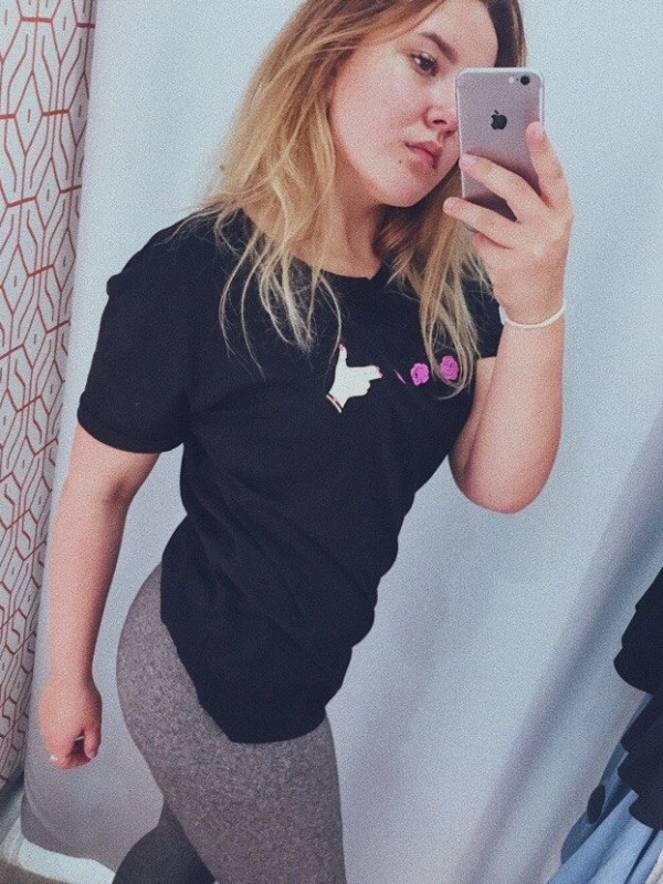 Алина привлекательная девушка из Джанкой цена от 3000 руб