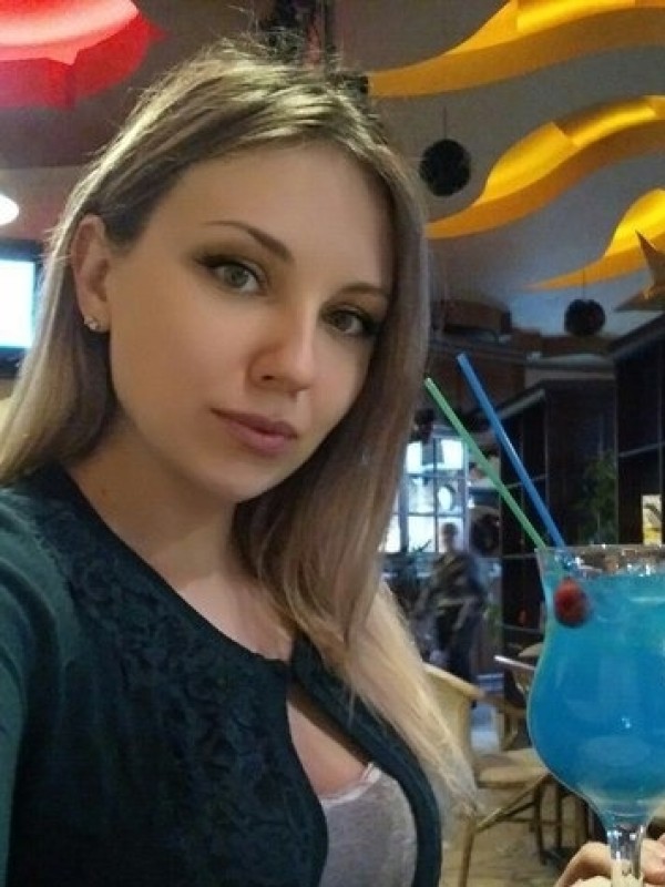 Надежда привлекательная девушка из Джанкой цена от 3500 руб