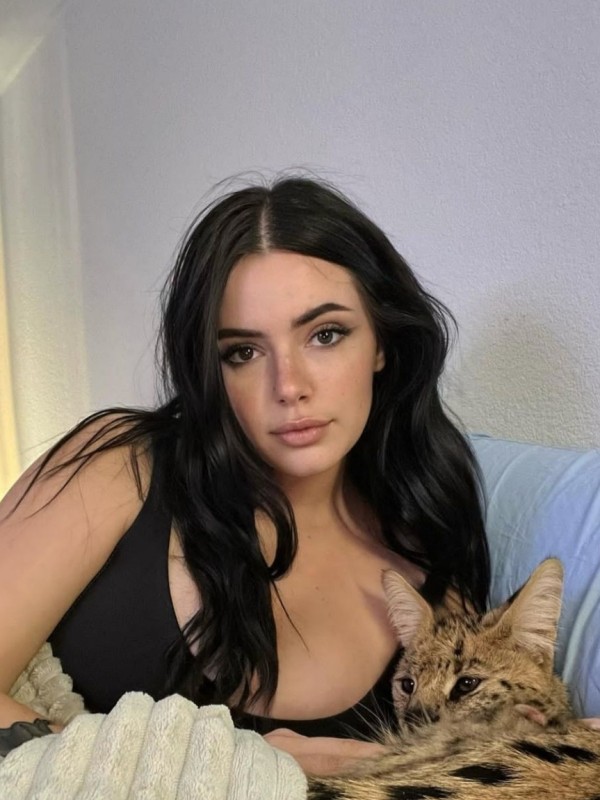 Тонечка привлекательная девушка из Джанкой цена от 3000 руб